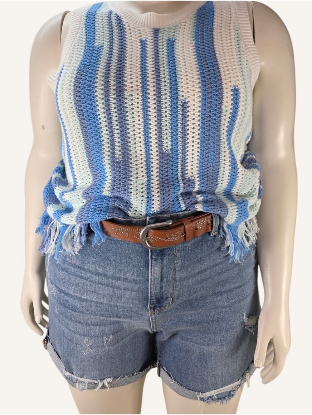 Judy Blue 2X High Rise Distressed Raw Hem Cuffed Shorts NWOT